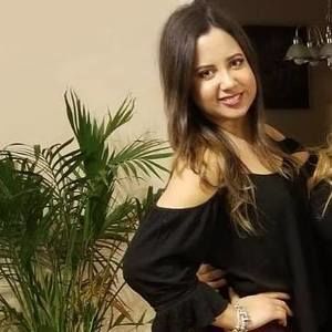 Meet your Posher, Alejandra